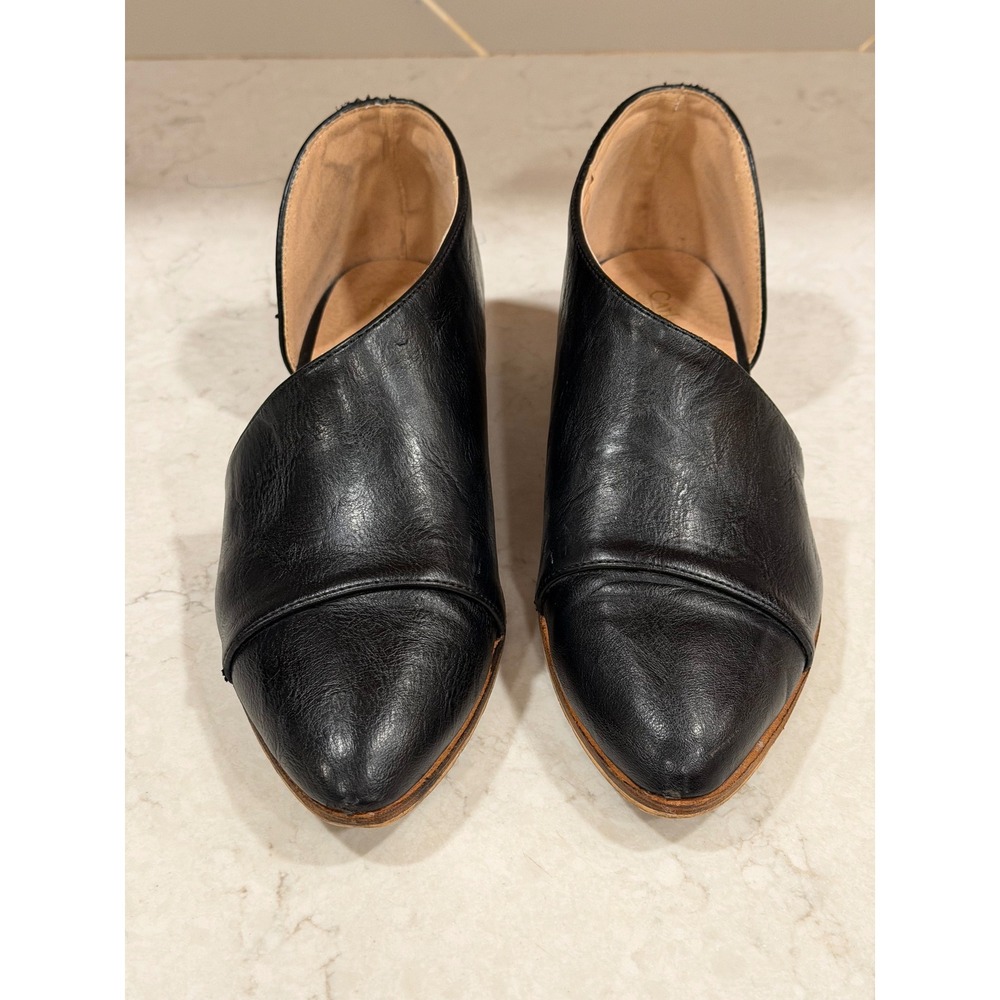 Catherine Malandrino Swan Black Pointed Toe dOrsay Flats Shoes 8.5